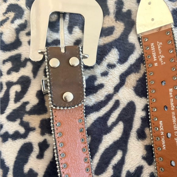 Blazin Roxx Tan Leather Belt with Silver Accents - Picture 6 of 6